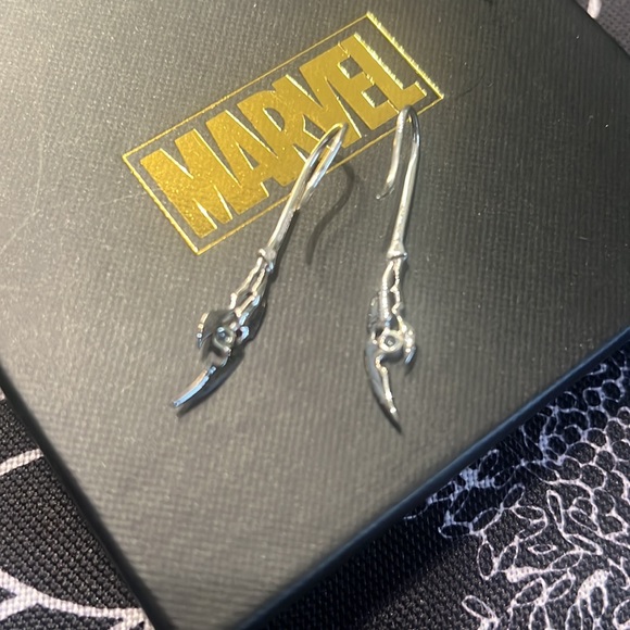Loki scepter earrings - Picture 10 of 13